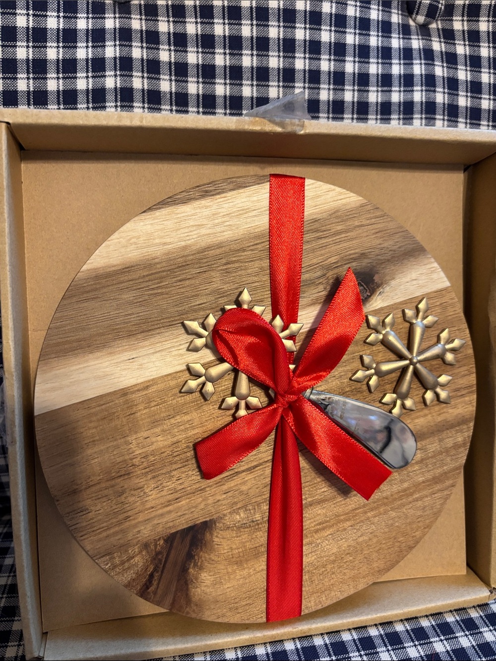 Holiday Wood Cheese Board and spreader  featuring  Gold Snowflakes details